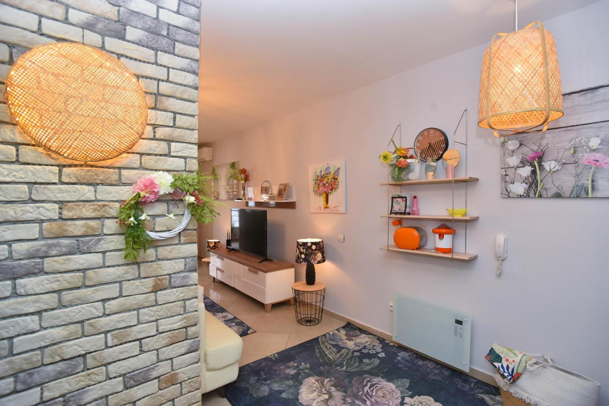 Vidar Apartment Budva